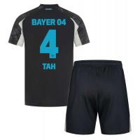 Fotballdrakt Barn Bayer Leverkusen Jonathan Tah #4 Tredjedraktsett 2024-25 Kortermet (+ Korte bukser)